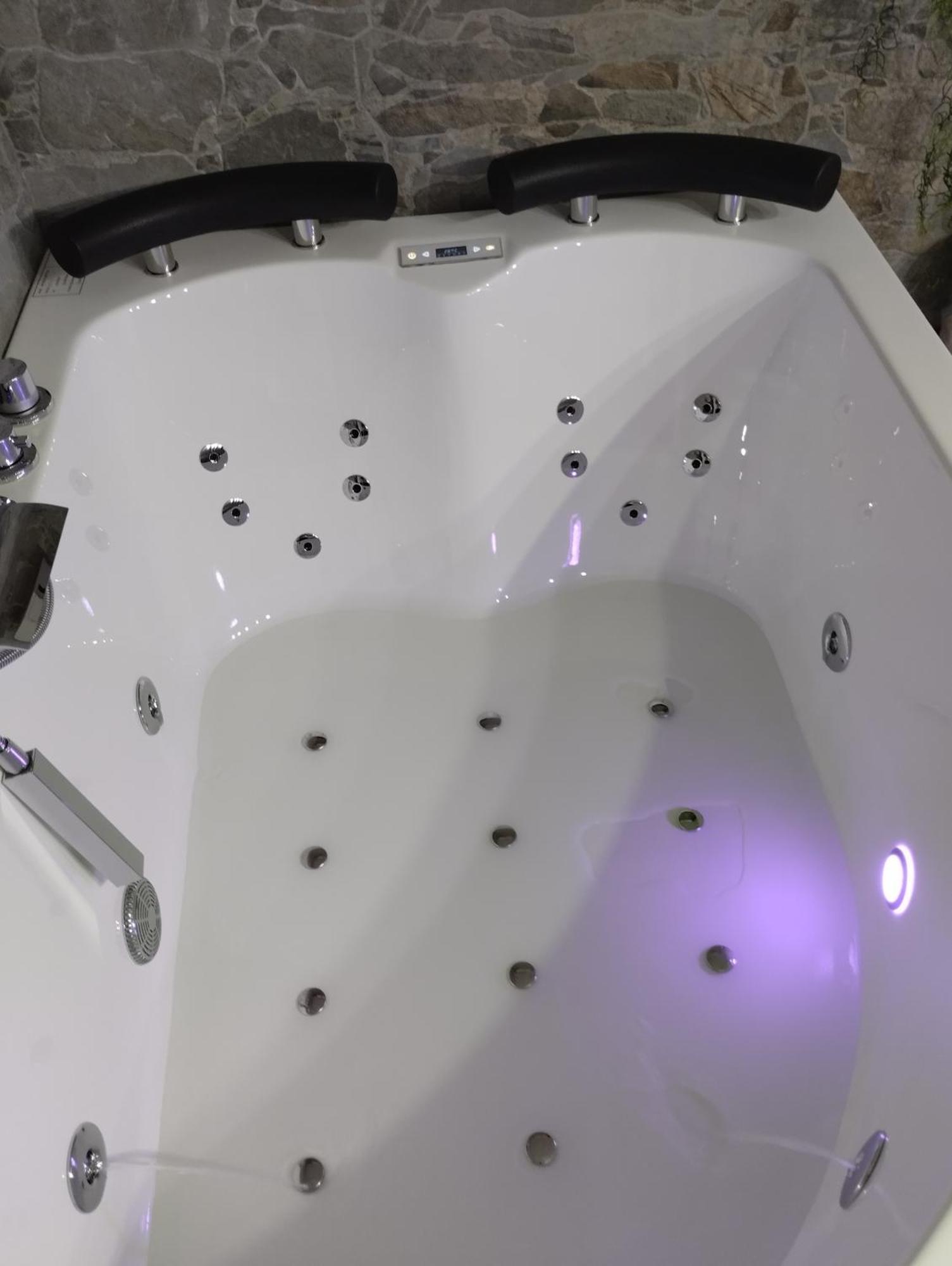 Estudio Jacuzzi Luz De Jerez Jerez de la Frontera Zewnętrze zdjęcie
