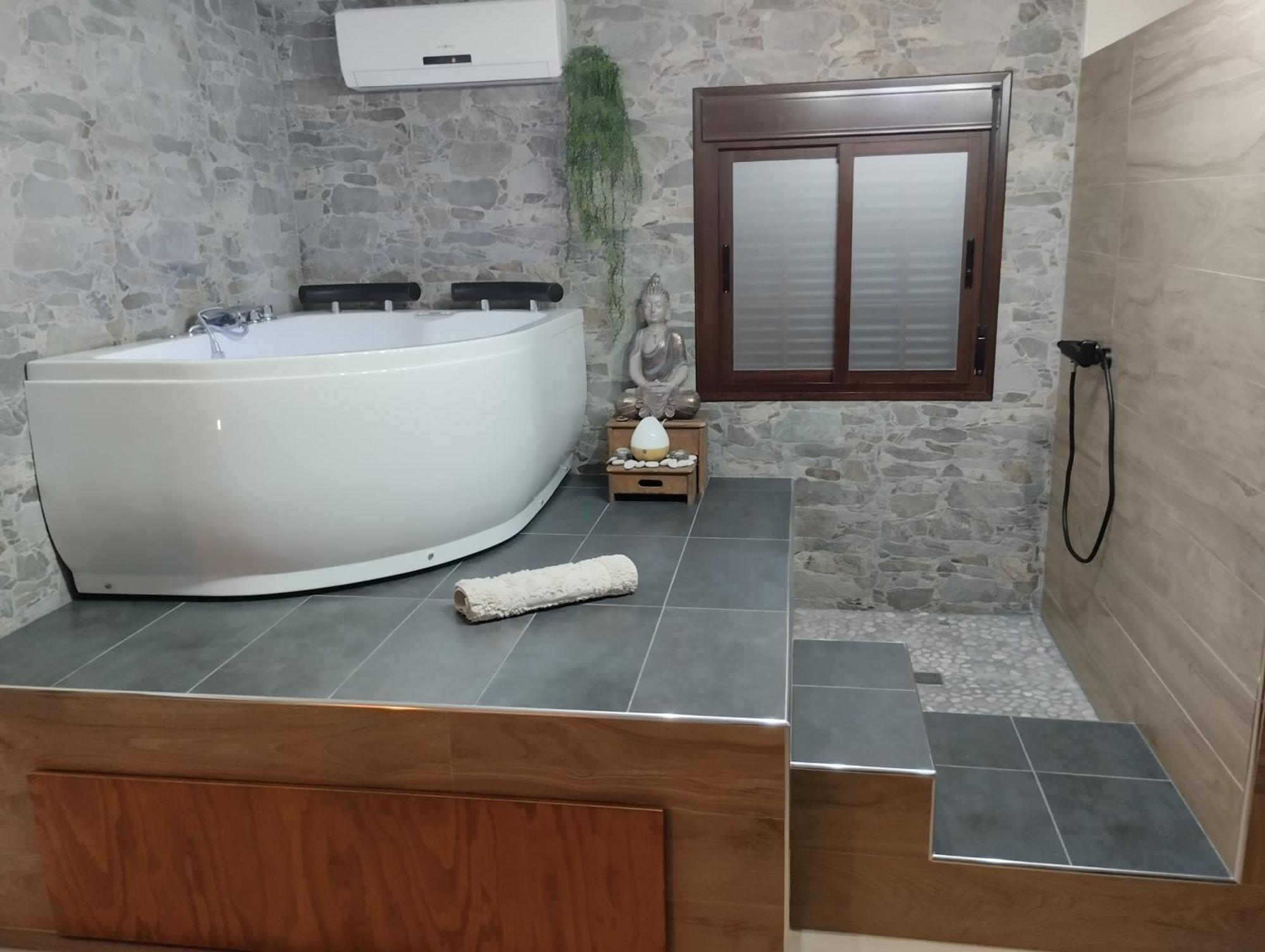 Estudio Jacuzzi Luz De Jerez Jerez de la Frontera Zewnętrze zdjęcie